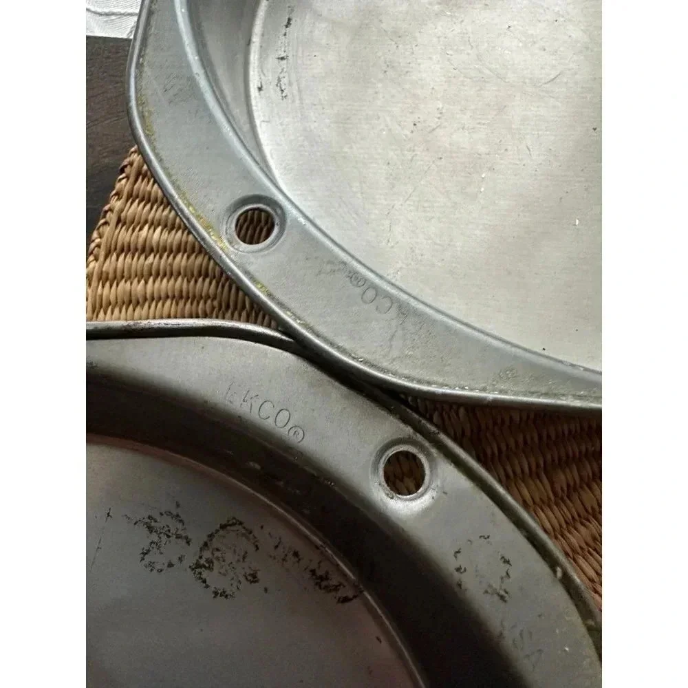 Two Round Baking pans